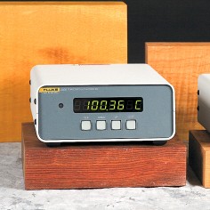 Fluke 2100-T - termistorový ovládač